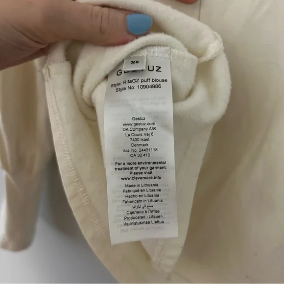 GESTUZ RifaGZ White Cream Pullover Ruched Blouse - Picture 8 of 9